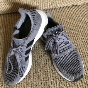 Adidas Swift Run Size 7